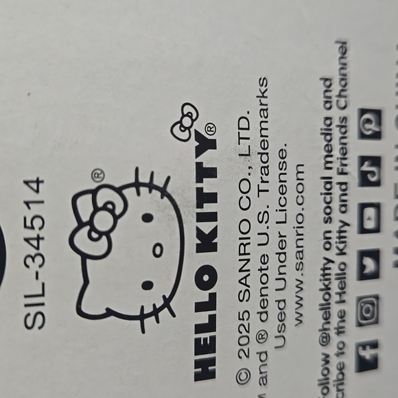 Hello Kitty Pink Bubble Blaster - Picture 9 of 9